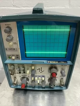 T932A TEKTRONIX Channel Oscilloscope