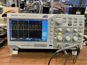TBS1072 TEKTRONIX Digital Oscilloscope