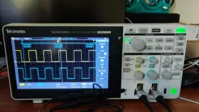 TBS2000 TEKTRONIX Oscilloscopes Vectorscopes