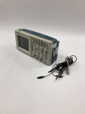 TDS-2002 TEKTRONIX Channel Digital Oscilloscope