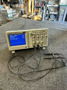 TDS1012C-EDU TEKTRONIX Digital Oscilloscope Gs Probes