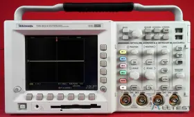 TDS3014 TEKTRONIX Digital Phosphor Oscilloscope