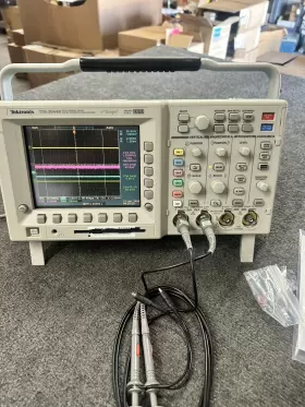 TDS3044B TEKTRONIX Channel Digital Oscilloscope Tds #2