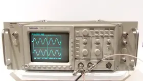 TDS310 TEKTRONIX Digital Storage Oscilloscope Rack Mount