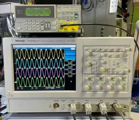 TDS5054B TEKTRONIX Dpo Oscilloscope Usb Rg