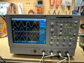 TDS5104 TEKTRONIX Digital Oscilloscope