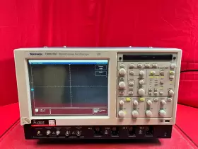 TDS6154C TEKTRONIX Channel Gs Digital Oscilloscope