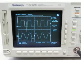 TDS620B TEKTRONIX Channel Digital Oscilloscope #2