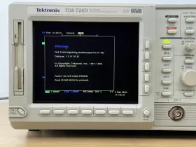 TDS724D TEKTRONIX Dpo Oscilloscope #2