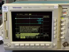 TDS784A TEKTRONIX Oscilloscope #3