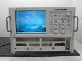 TDS8200 TEKTRONIX Digital Oscilloscope Acquisition Repaired #2