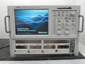 TDS8200 TEKTRONIX Digital Oscilloscope Acquisition Repaired #3