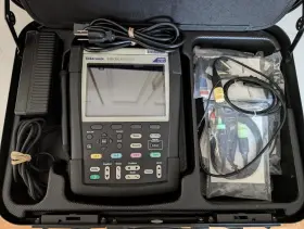 THS3014 TEKTRONIX Isolated Channel Handheld Digital