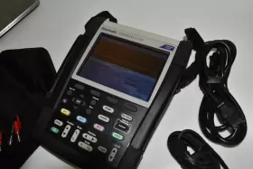 THS3024 TEKTRONIX Handheld Oscilloscope #2