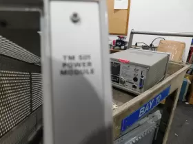 TM501 TEKTRONIX Power Module Cage #2