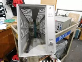 TM501 TEKTRONIX Power Module Cage