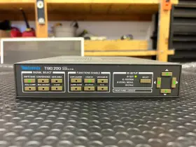 TSG-200 TEKTRONIX Ntsc Generator