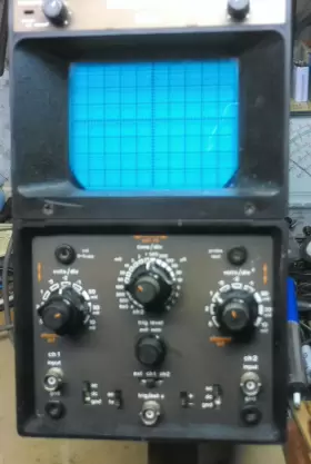 D61A TELEQUIPMENT Oscilloscope