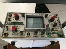 72-335 TENMA Dual Channel Analog Oscilloscope Power Up #3