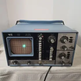 WO-555 TRACE Dual Oscilloscope Triggered
