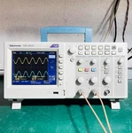 1pcs Used Tektronix Tds2022c Mathematical Oscilloscope, Dual Channel 200mhz2gss. Fixed Price $518.08.