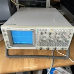 Used 1unit Pm3384a 100 Mhz Fluke Autoranging Combiscope Only Tested For Power. Fixed Price $130.00.