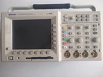 Used Tektronix Tds 3034b - 4-ch 300mhz 2.5gs/s Digital Phosphor Oscilloscope. Fixed Price $380.00.