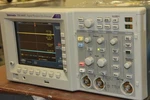 Tektronix Tds 3032c 300mhz 2.5gs/s Digital Phosphor Oscilloscope Passes Selftest. Fixed Price $732.70.