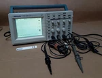 Tektronix Tds 220 100mhz Digital Oscilloscope Tds220 ! N549 H. Fixed Price $136.08.